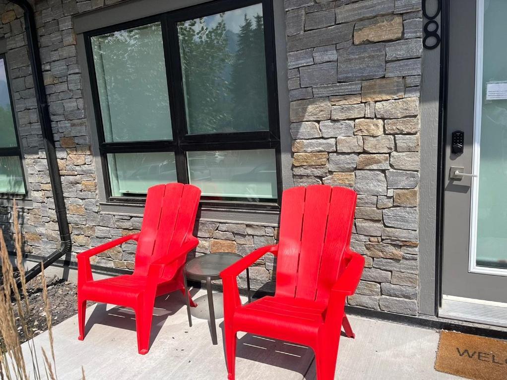 Mountain View Studio In Town Canmore Dış mekan fotoğraf